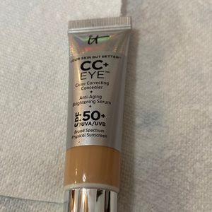 Brand new IT cc concealer